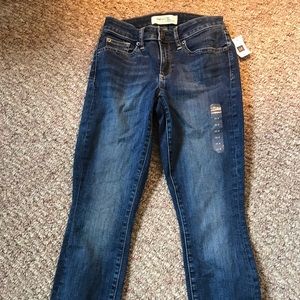 Gap 25R Skinny Jeans